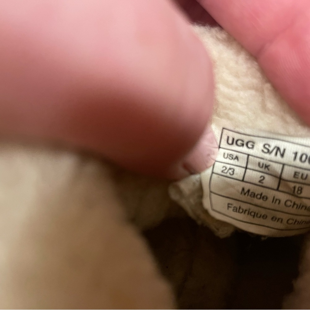 Toddler Ugg Slippers - Picture 3 of 3